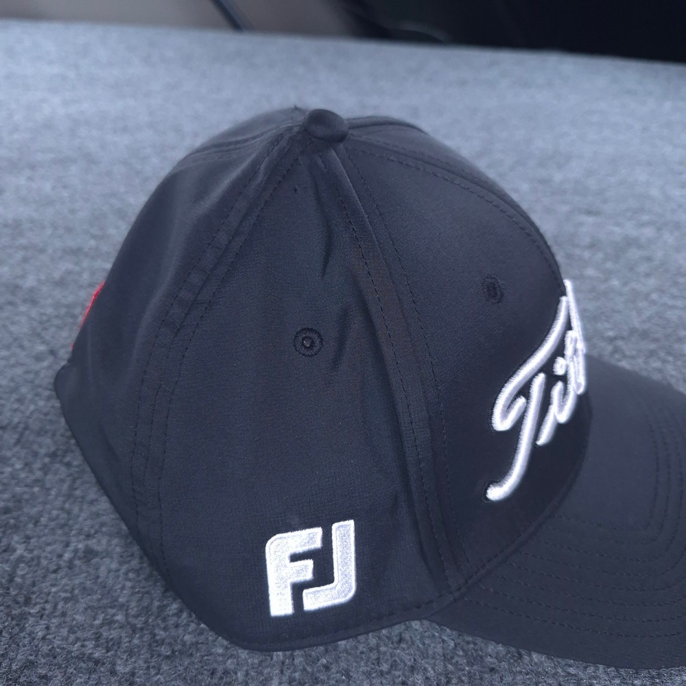 Titleist Tour Performance Golf Hat Black Adjustable FJ Pro V1 Logue Embroidery - Picture 3 of 9